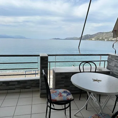 Ocean View Apartment Loutraki  Exterior photo